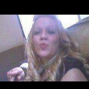 Meet your Posher, Carrie